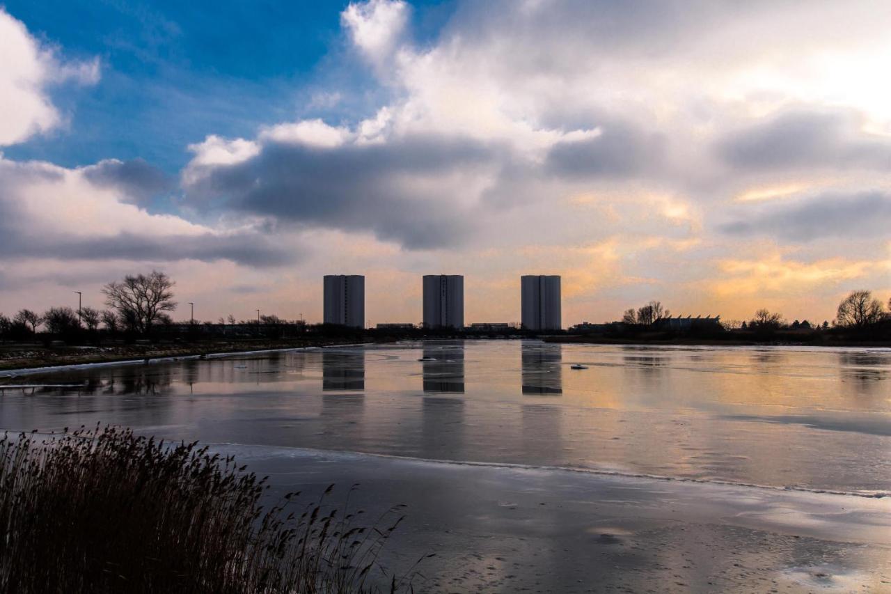 Ferienwohnungen-Neue-Tiefe-Wohnung-Kleiderbuegel Neue Tiefe Fehmarn Extérieur photo