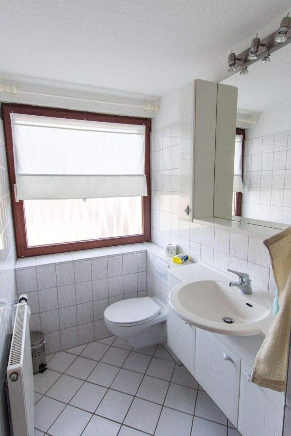 Ferienwohnungen-Neue-Tiefe-Wohnung-Kleiderbuegel Neue Tiefe Fehmarn Extérieur photo